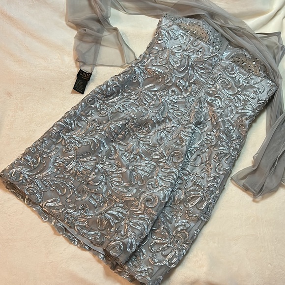 Ignite Evenings by Carol Lin dress with shawl - Picture 7 of 14